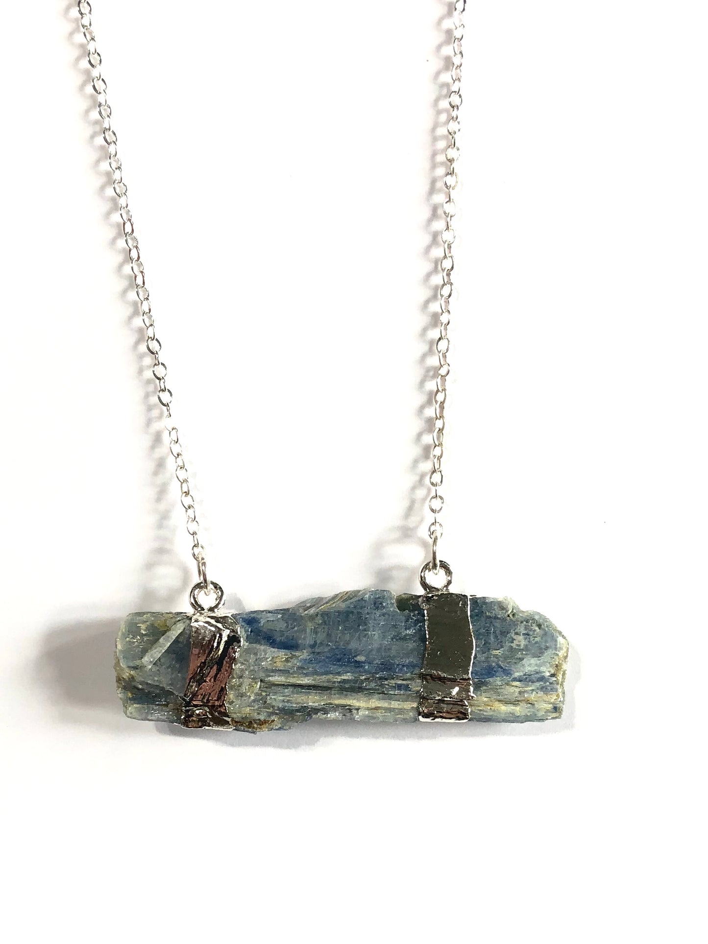 Kyanite Edge Bar