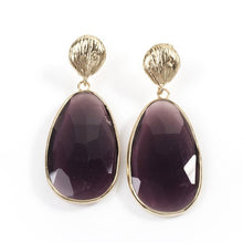 Load image into Gallery viewer, Purple Catseye Earrings